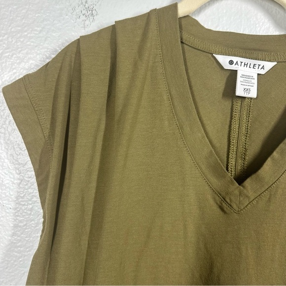 Athleta Outbound‎ Twist Tee Shirt Women's XXS Olive Green Jersey Knit V-Neck - Picture 2 of 7